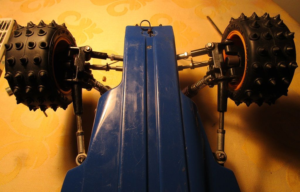 tamiya 1988 avante vintage RC classic photo 05_zpsv6nfcody.jpg