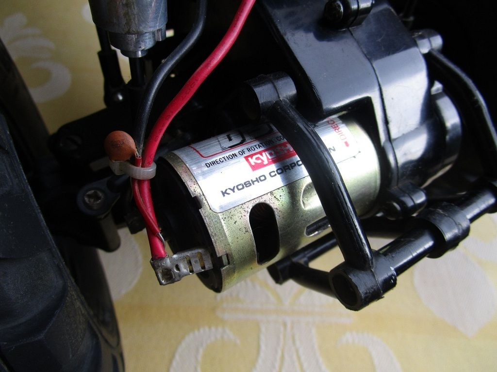 photo Kyosho Hi Rider Le Mans 05 motor_zpsbricvdsr.jpg